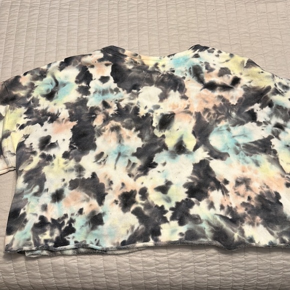 Colsie Tie dye cropped fleece sweatshirt - Picture 2 of 2